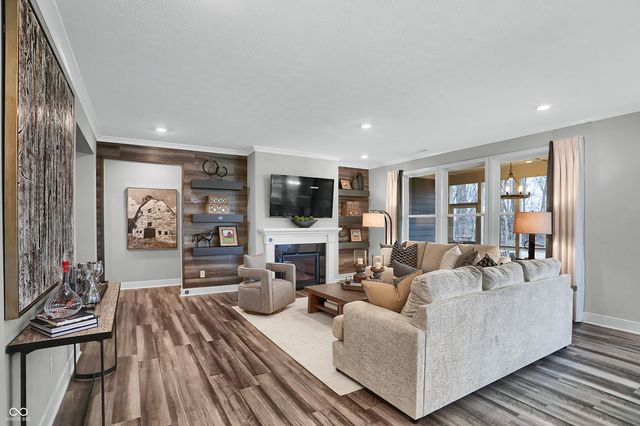 2311 Red Squirrel Way, Zionsville, IN 46077
