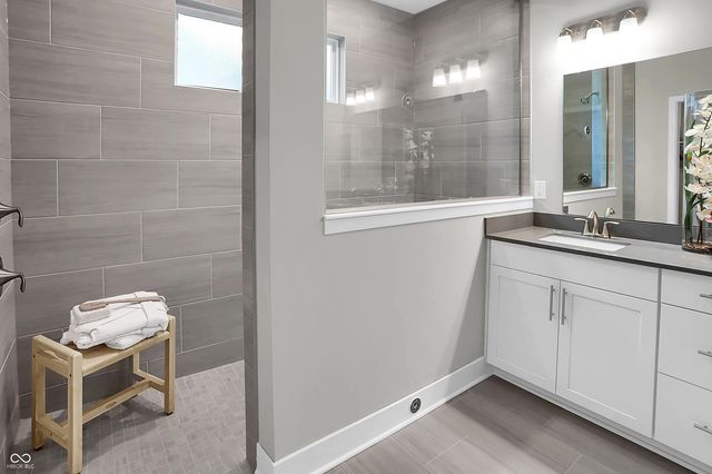 2311 Red Squirrel Way, Zionsville, IN 46077
