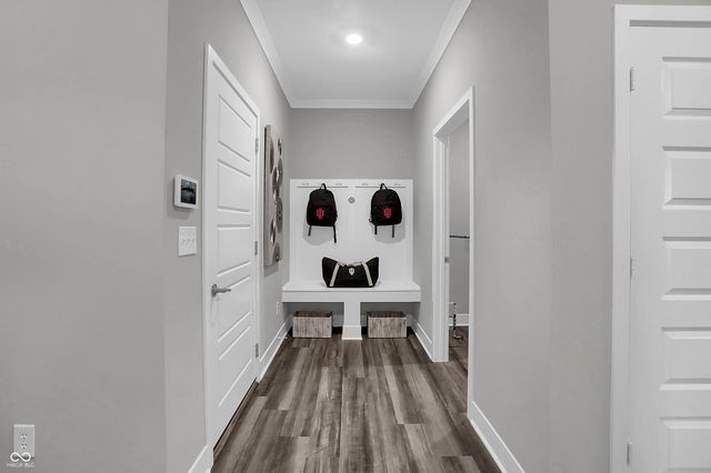 2311 Red Squirrel Way, Zionsville, IN 46077