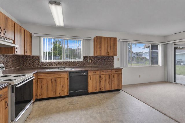 2118 SW Airoso Boulevard, Port St. Lucie, FL 34984