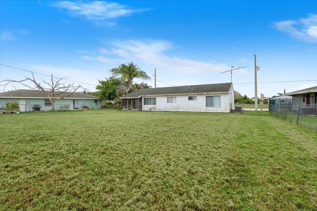 2118 SW Airoso Boulevard, Port St. Lucie, FL 34984