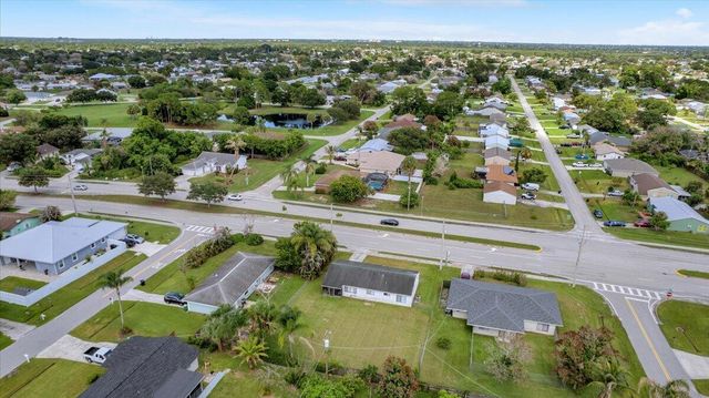 2118 SW Airoso Boulevard, Port St. Lucie, FL 34984