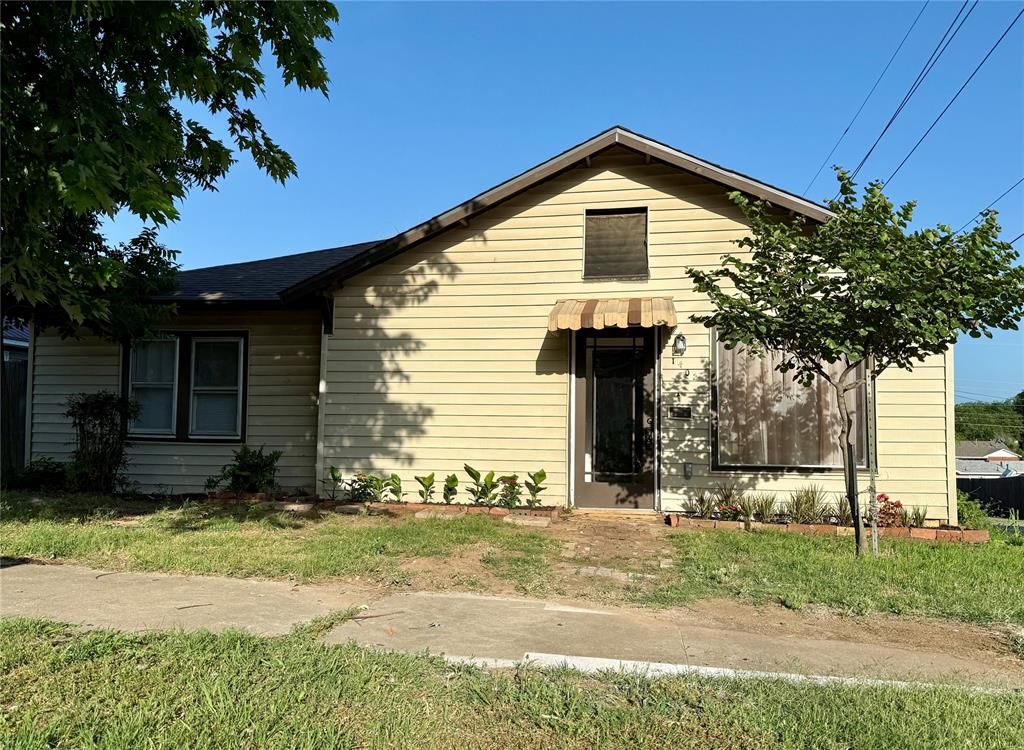 1402 S 14th Street, Chickasha, OK 73018