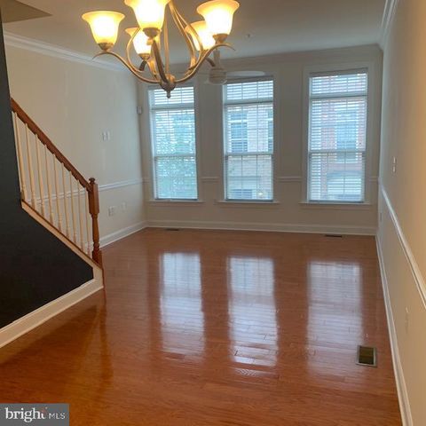 430 N THOMAS ST, Arlington, VA 22203