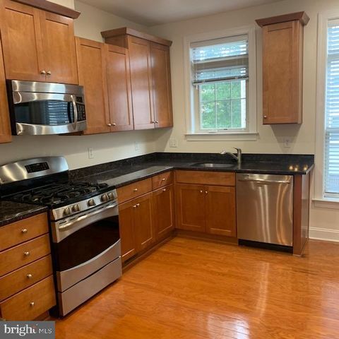 430 N THOMAS ST, Arlington, VA 22203