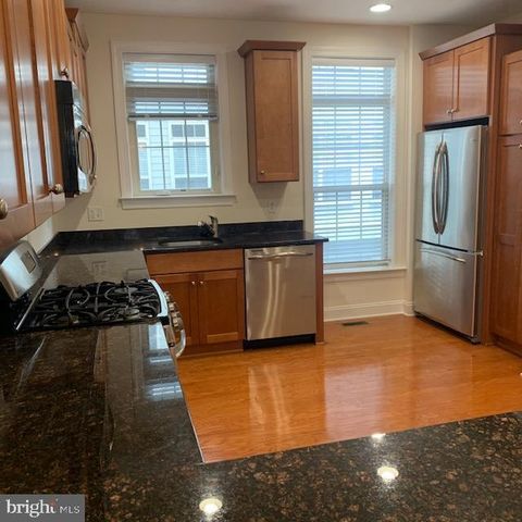 430 N THOMAS ST, Arlington, VA 22203