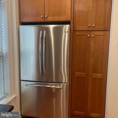 430 N THOMAS ST, Arlington, VA 22203