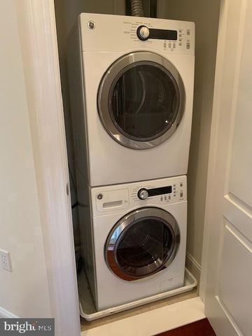 430 N THOMAS ST, Arlington, VA 22203