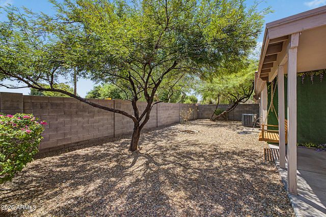 8127 W ZOE ELLA Way, Peoria, AZ 85382