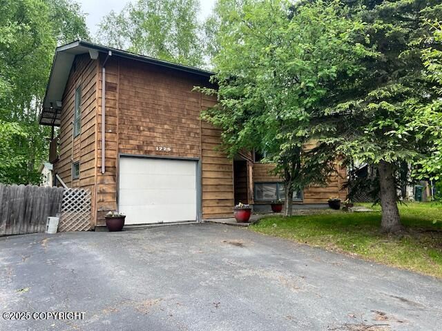 1725 Skilak Circle, Anchorage, AK 99504