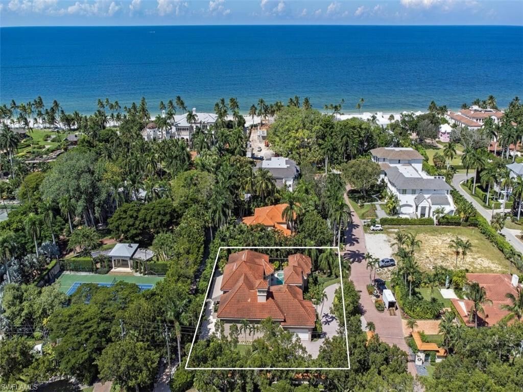 2080 Gordon DR, NAPLES, FL 34102 — photo 2