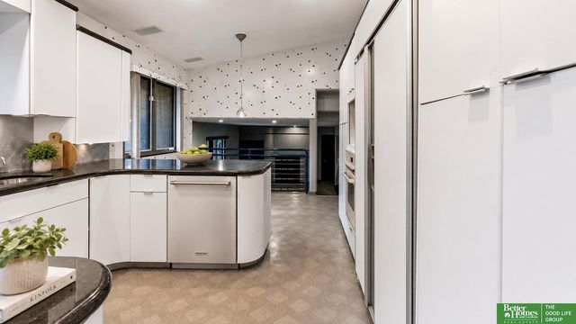 12614 Harney Circle, Omaha, NE 68154