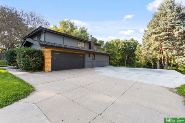 12614 Harney Circle, Omaha, NE 68154
