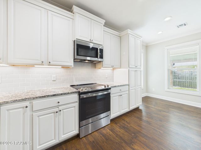 110 Scarlet Oak Drive, Carencro, LA 70520