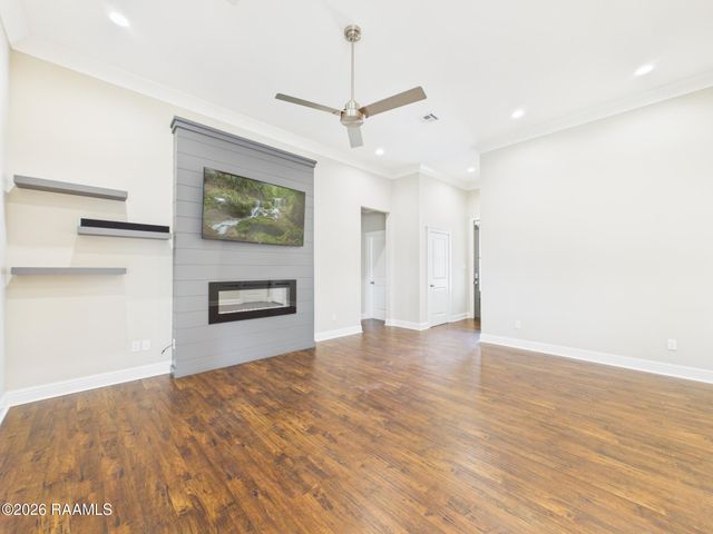 110 Scarlet Oak Drive, Carencro, LA 70520