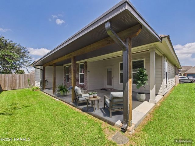110 Scarlet Oak Drive, Carencro, LA 70520