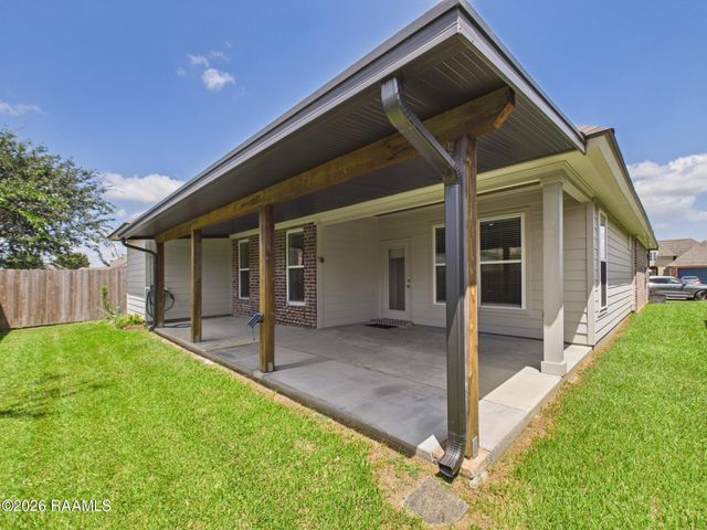 110 Scarlet Oak Drive, Carencro, LA 70520