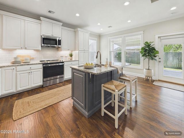 110 Scarlet Oak Drive, Carencro, LA 70520