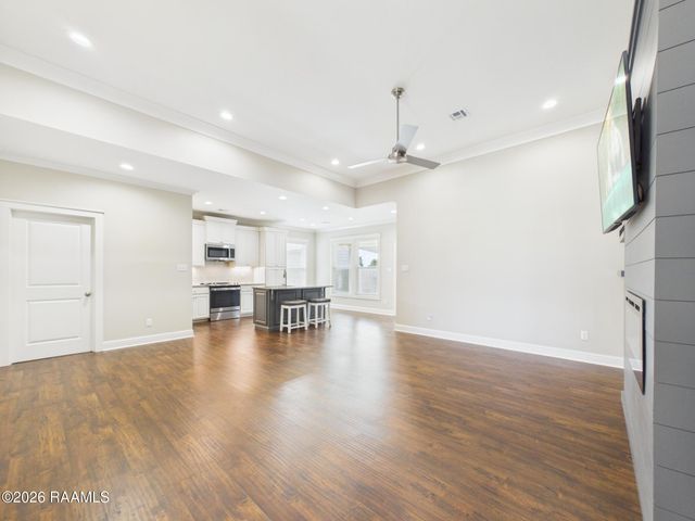 110 Scarlet Oak Drive, Carencro, LA 70520