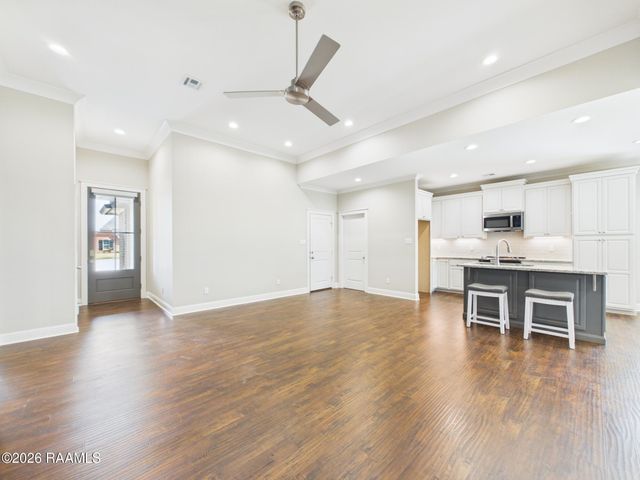 110 Scarlet Oak Drive, Carencro, LA 70520