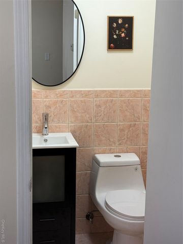 1 Concord Drive, Monsey, NY 10952