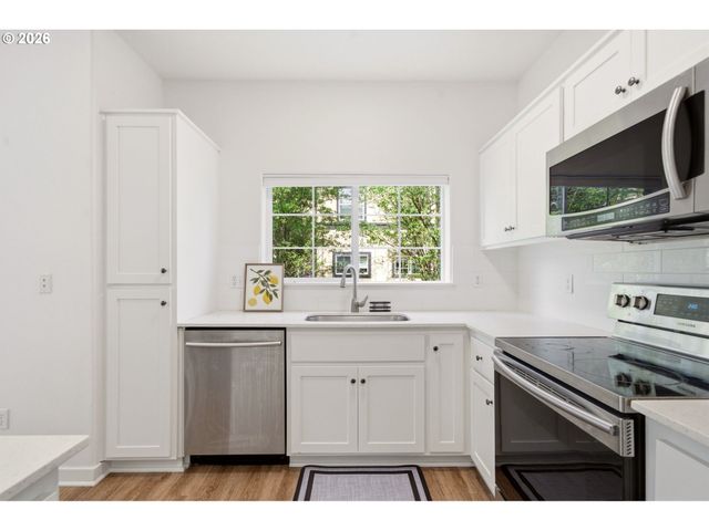 11225 Se CAUSEY Cir, Happy Valley, OR 97086