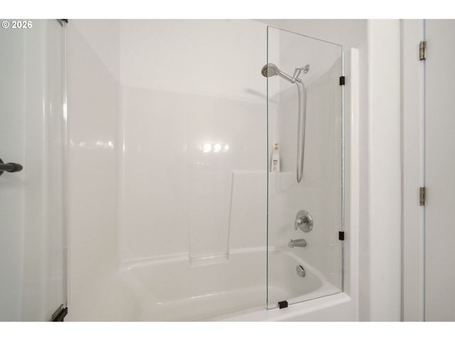 11225 Se CAUSEY Cir, Happy Valley, OR 97086