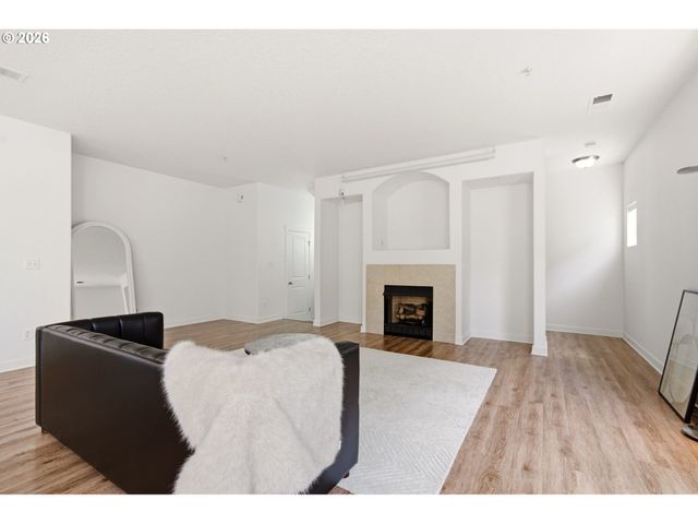 11225 Se CAUSEY Cir, Happy Valley, OR 97086