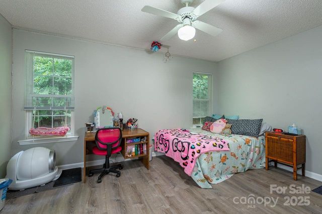 1303 Hyde Park Drive, Asheville, NC 28806