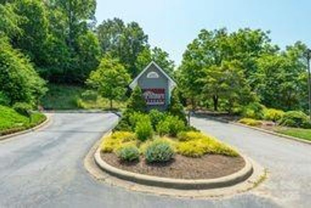 1303 Hyde Park Drive, Asheville, NC 28806