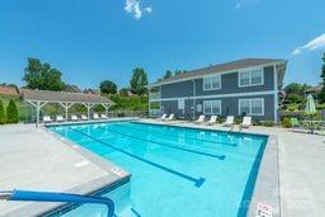 1303 Hyde Park Drive, Asheville, NC 28806