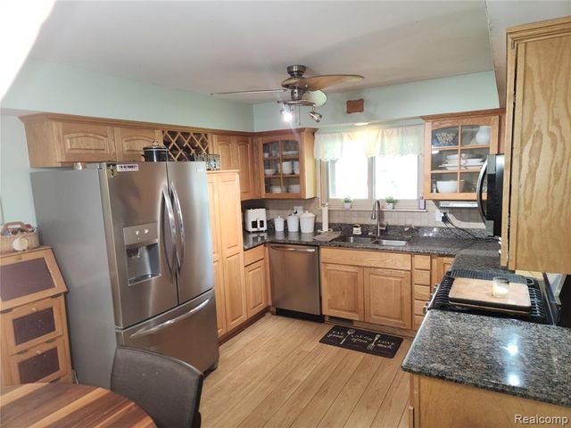 24960 Trombley Street, Harrison Twp, MI 48045