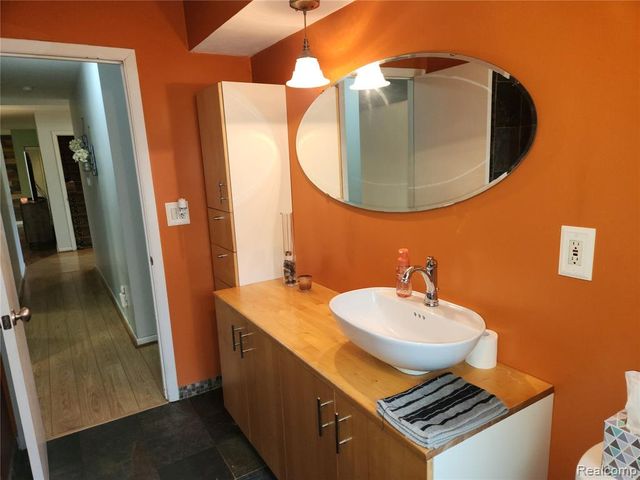 24960 Trombley Street, Harrison Twp, MI 48045