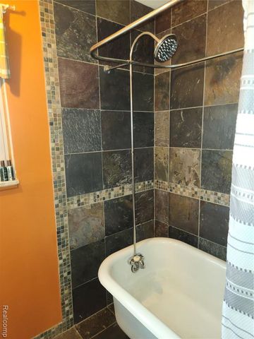 24960 Trombley Street, Harrison Twp, MI 48045