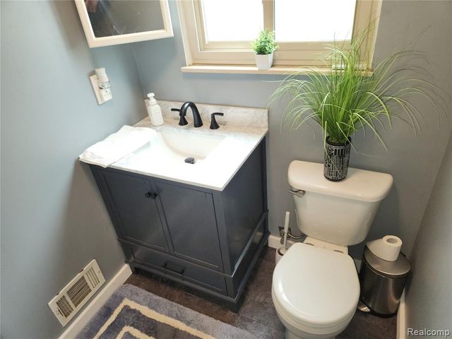 24960 Trombley Street, Harrison Twp, MI 48045