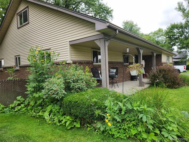 24960 Trombley Street, Harrison Twp, MI 48045