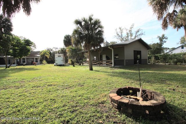 9673 Fleming Grant Road, Sebastian, FL 32976