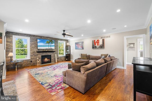 1895 OLD FORGE WAY, Worcester, PA 19490