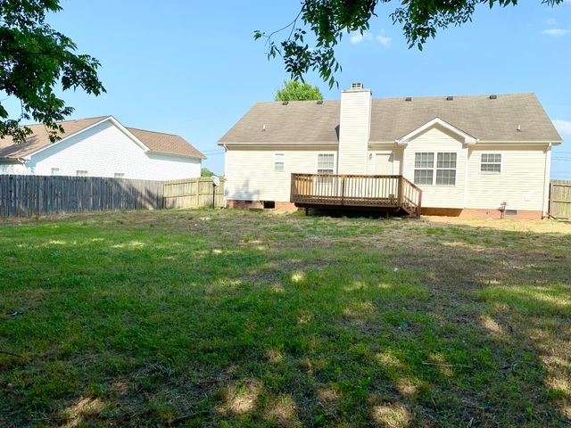 1772 Ridge Runner Ct, Clarksville, TN 37042