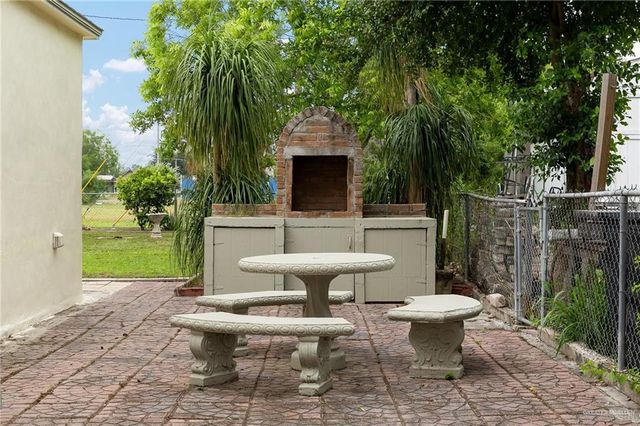 218 E Sam Houston Boulevard, Pharr, TX 78577