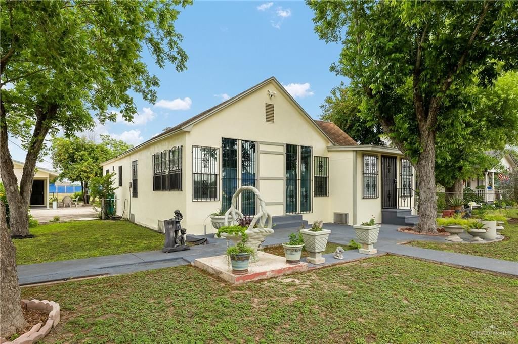 218 E Sam Houston Boulevard, Pharr, TX 78577