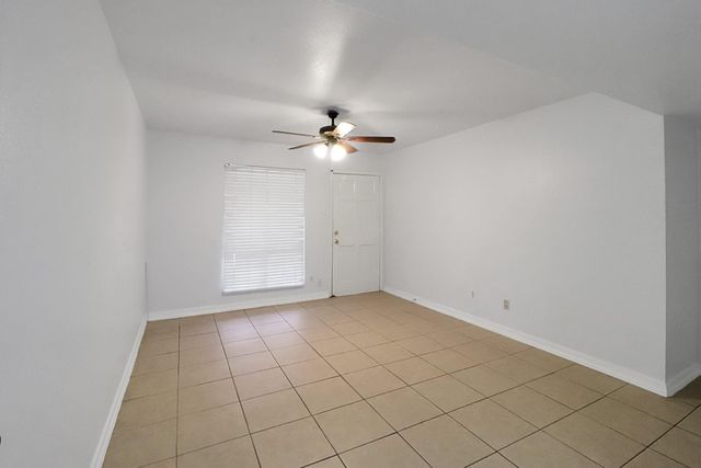 5929 Queensloch Drive 234, Houston, TX 77096