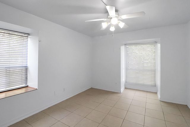 5929 Queensloch Drive 234, Houston, TX 77096