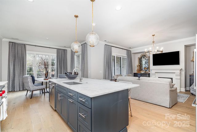 119 Thorncote Place, Charlotte, NC 28226