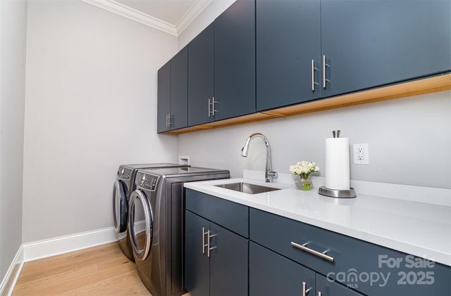 119 Thorncote Place, Charlotte, NC 28226