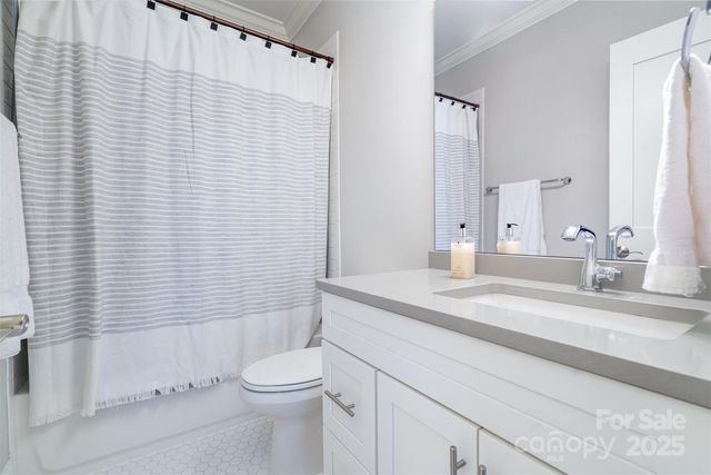 119 Thorncote Place, Charlotte, NC 28226