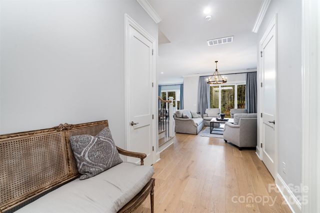 119 Thorncote Place, Charlotte, NC 28226