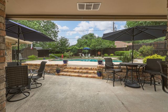 3009 Shenandoah Drive, Bedford, TX 76021