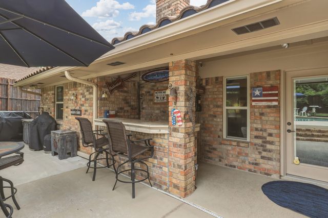 3009 Shenandoah Drive, Bedford, TX 76021