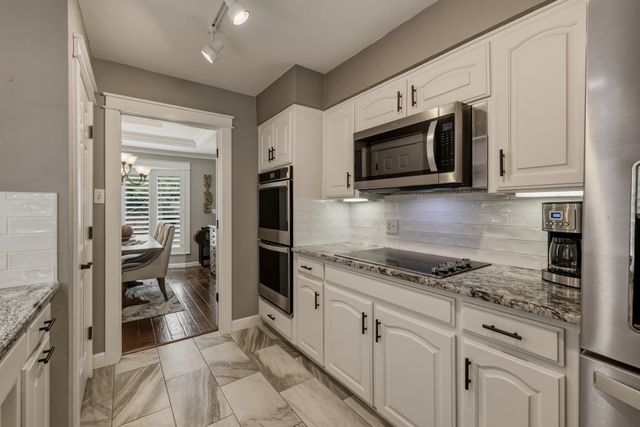 3009 Shenandoah Drive, Bedford, TX 76021